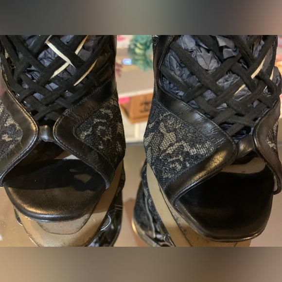 GUC!!Nicholas Kirkwood laced sandals.🎀 - Picture 5 of 16